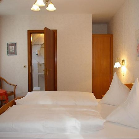 Weingut Pension Gibbert-Pohl Briedel Extérieur photo
