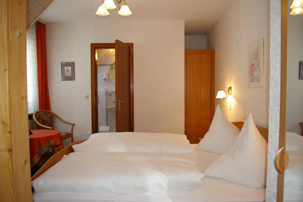 Weingut Pension Gibbert-Pohl Briedel Extérieur photo